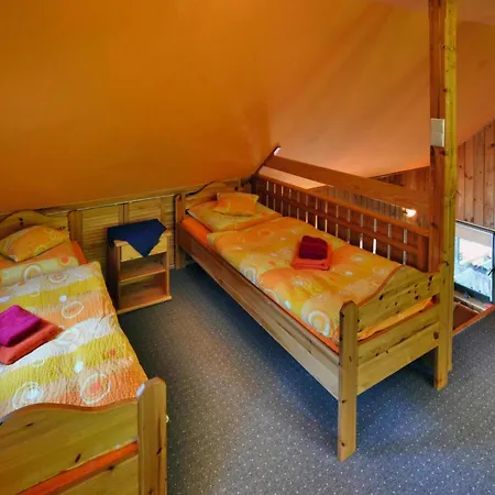 In Ko Obrzeg Near Seaside Будинок відпочинку