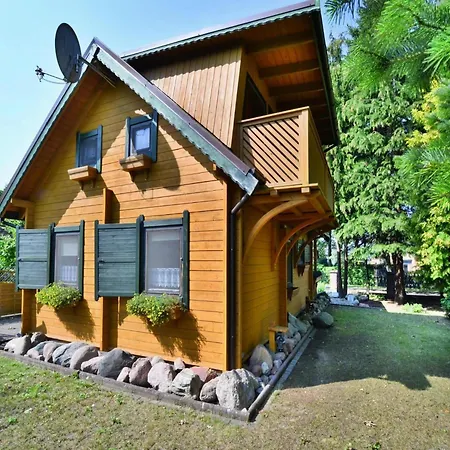 Дом отдыха Comfortable With Garden,