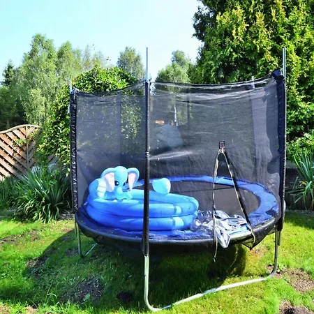 Дом отдыха Comfortable With Garden, *